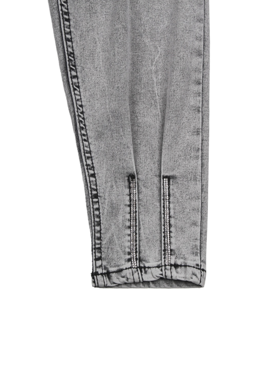 Серые демисезонные джинсы Cemix