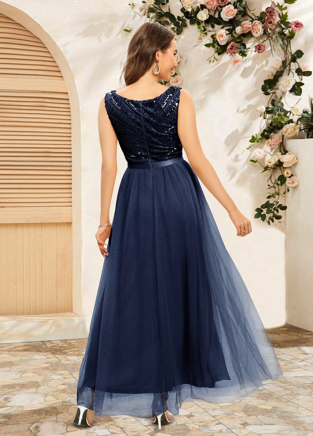 Темно-синее вечернее платье с пышной юбкой SHEIN однотонное