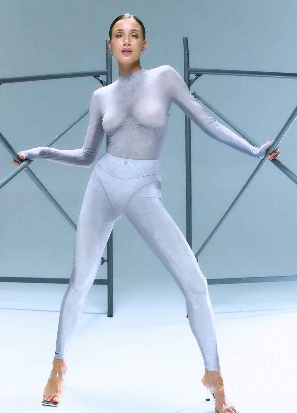 Серые демисезонные леггинсы Gepur