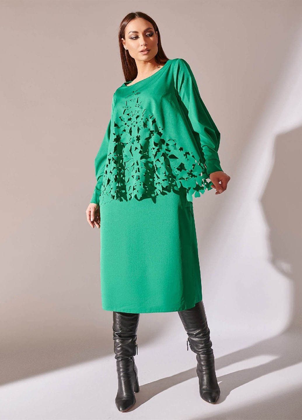 Зеленое кэжуал платье а-силуэт LibeAmore однотонное