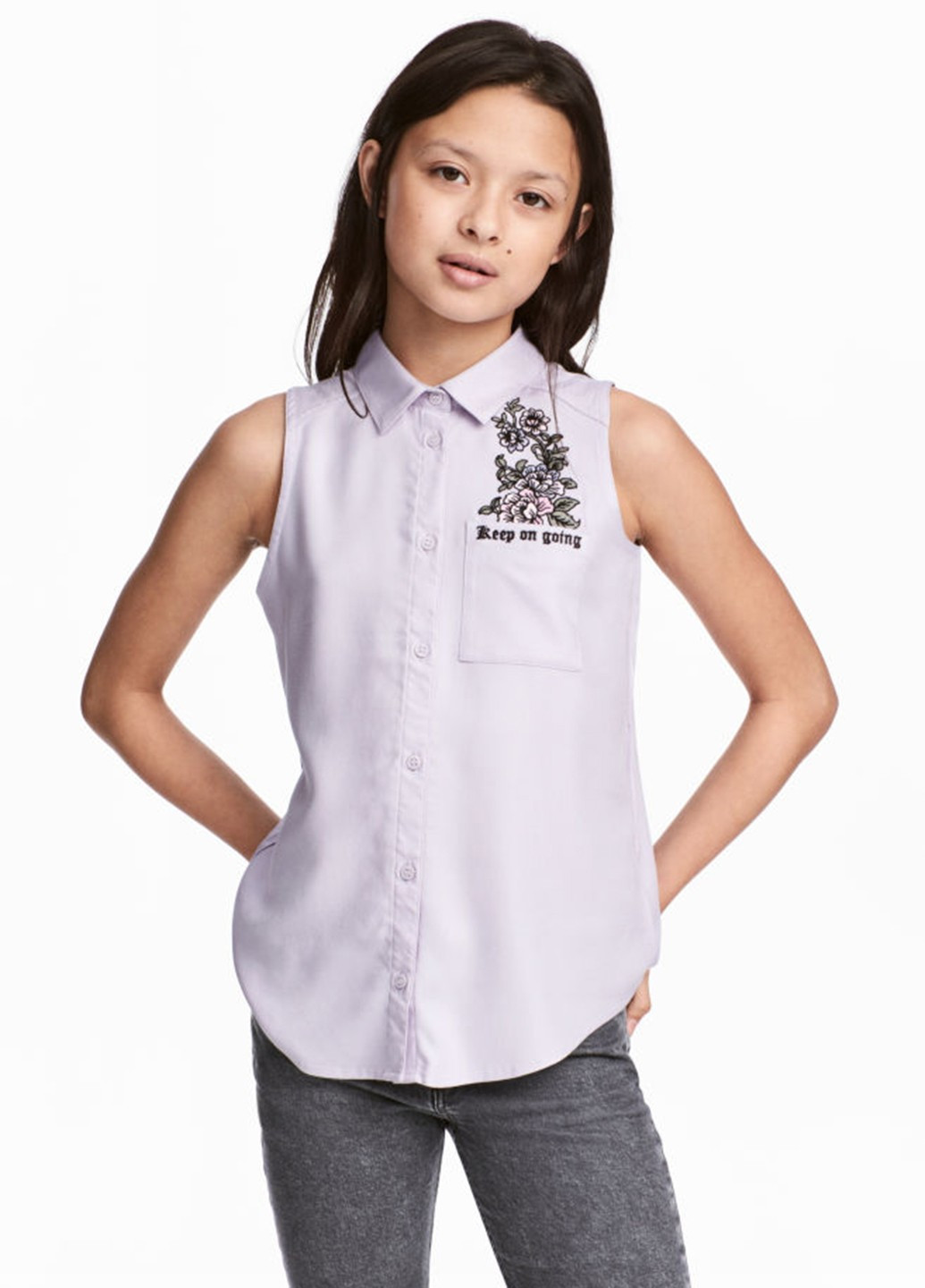 Сиреневая цветочной расцветки блузка H&M летняя