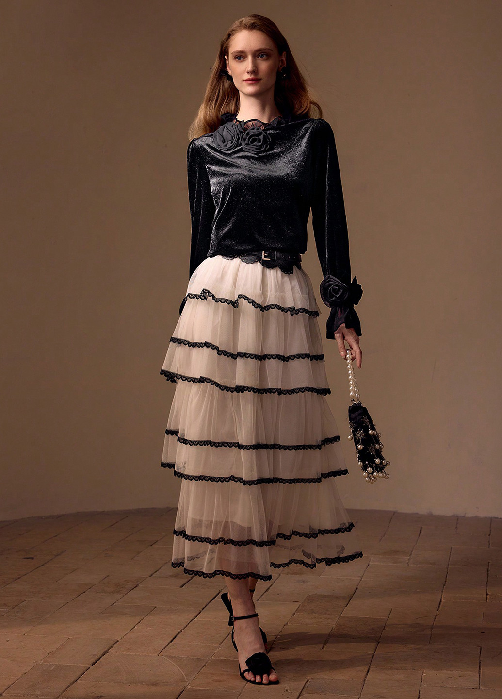 Чёрная блуза SHEIN