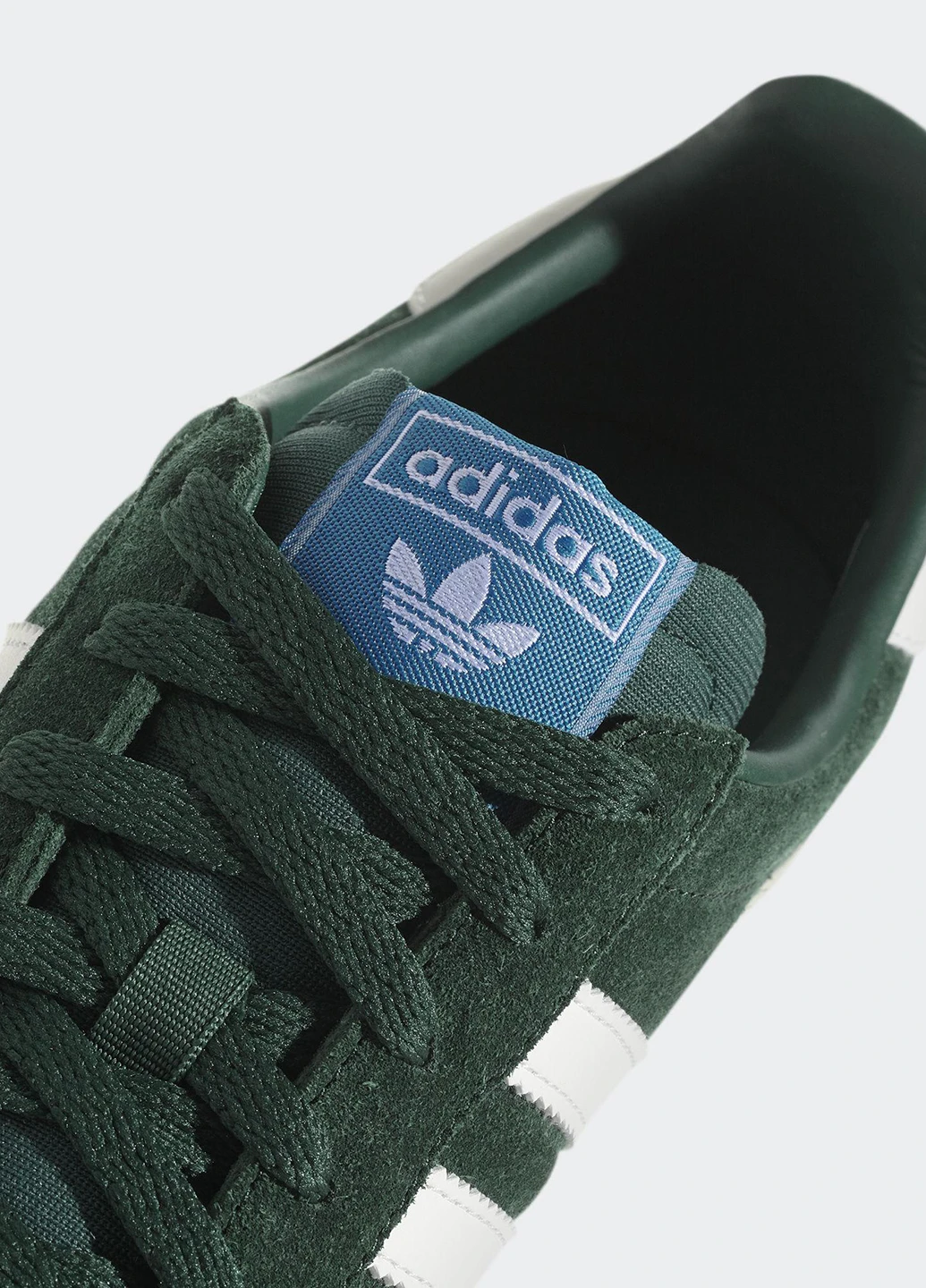 Темно-зеленые демисезонные кроссовки adidas