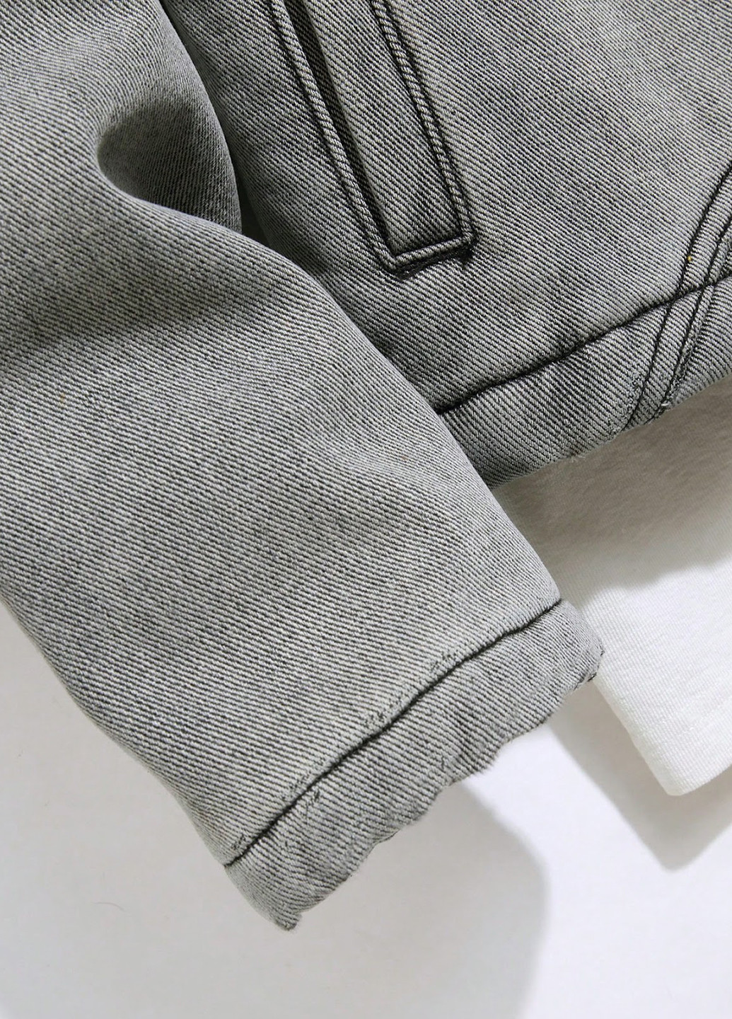 Светло-серая зимняя куртка SHEIN