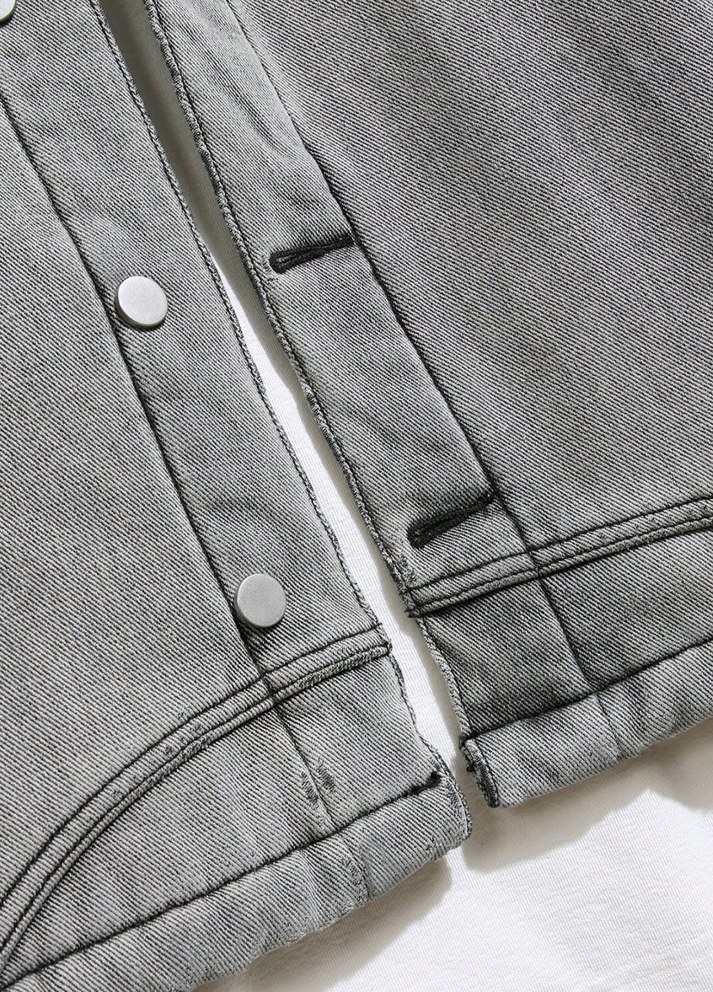 Светло-серая зимняя куртка SHEIN