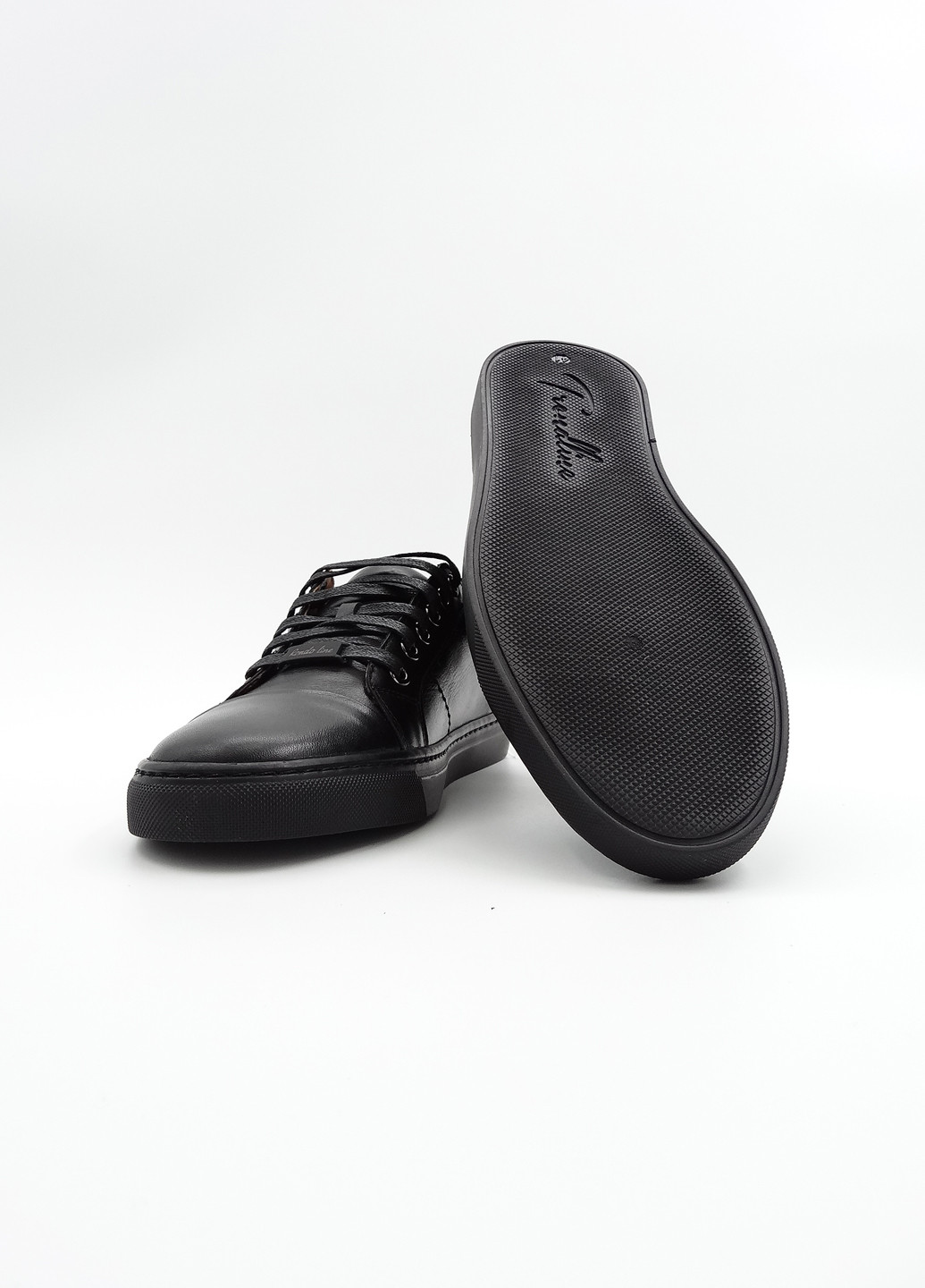 Черные кэжуал туфли Rondo на шнурках