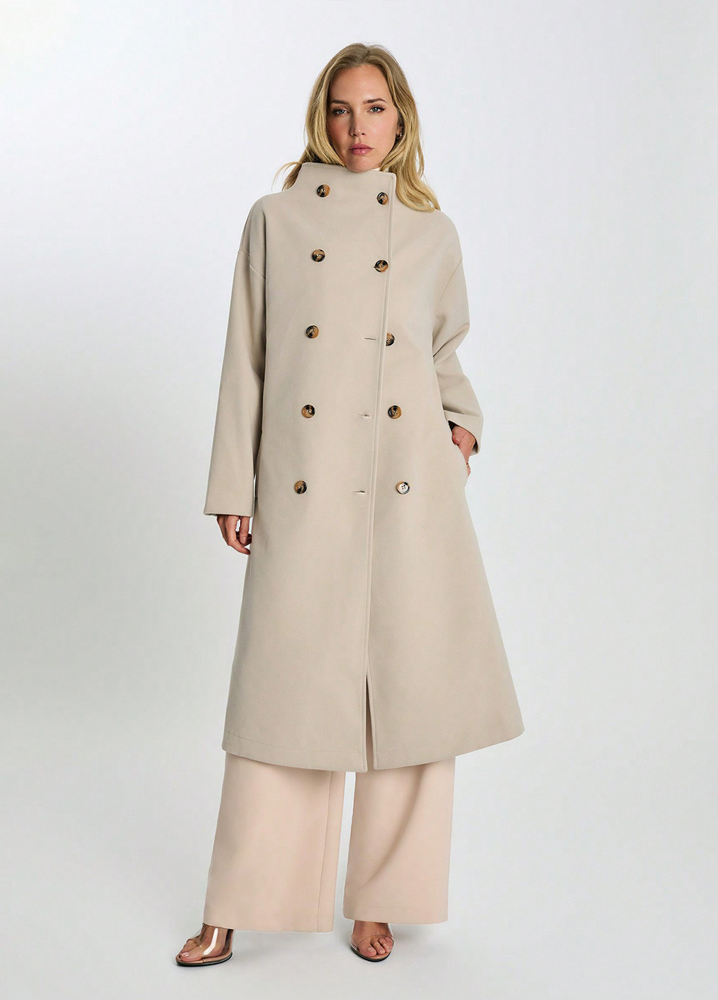 Бежевое зимнее Пальто двубортное SHEIN