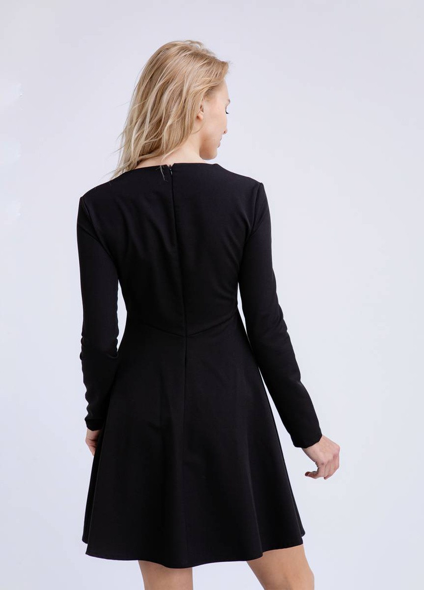 Черное кэжуал платье с имитацией корсета romashka Ромашка однотонное