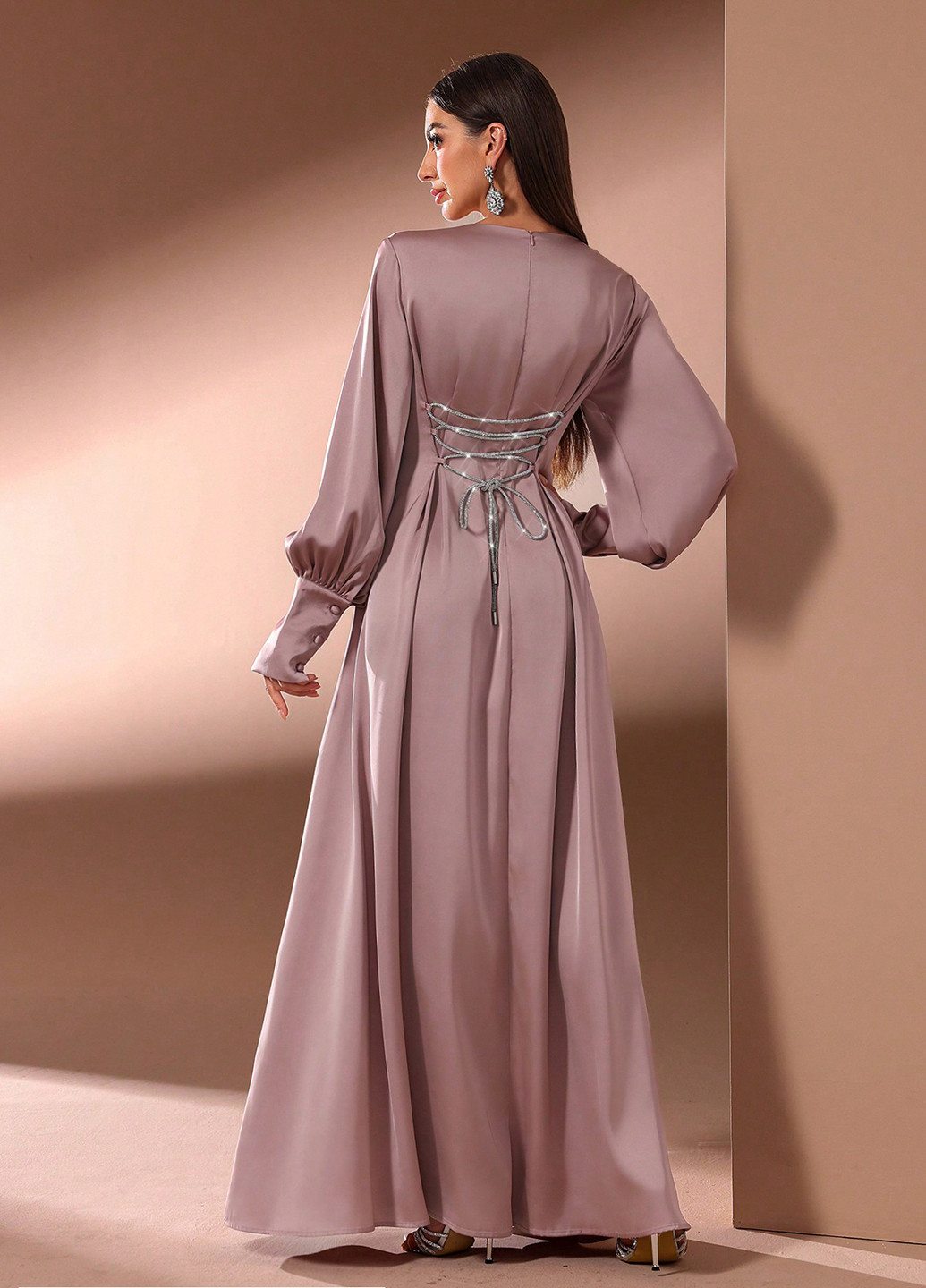 Світло-рожева вечірня сукня кльош SHEIN однотонна