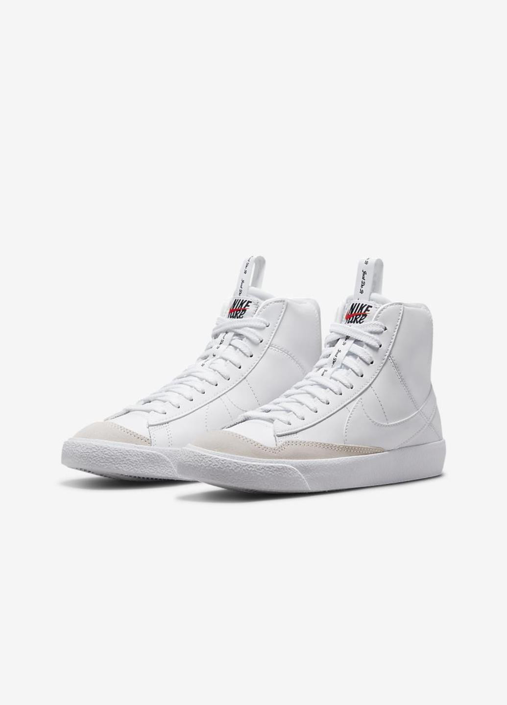 Білі кеди blazer mid 77 se d (gs) dh8640-102 Nike BLAZER MID 77 SE D (GS)