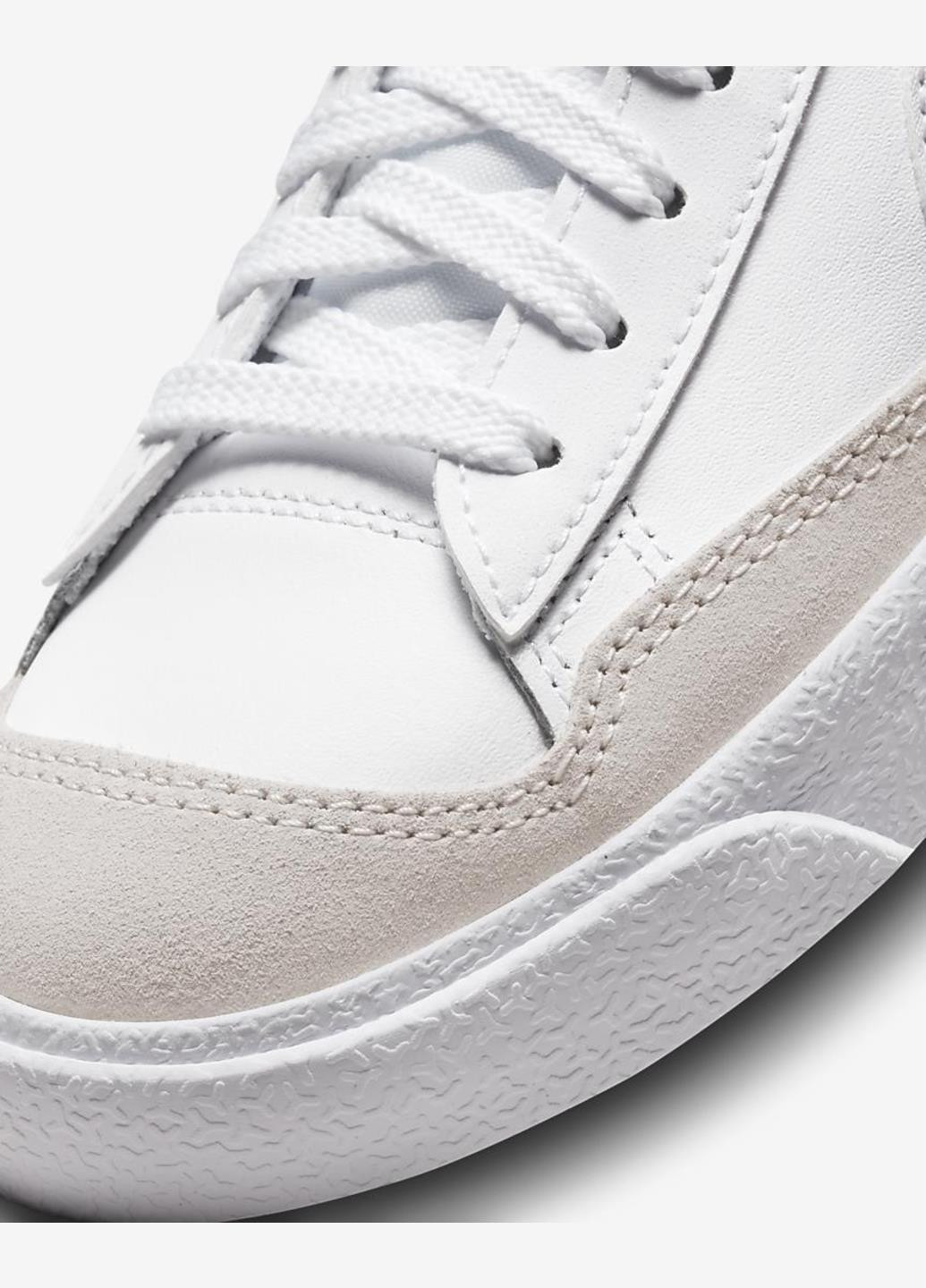 Білі кеди blazer mid 77 se d (gs) dh8640-102 Nike BLAZER MID 77 SE D (GS)