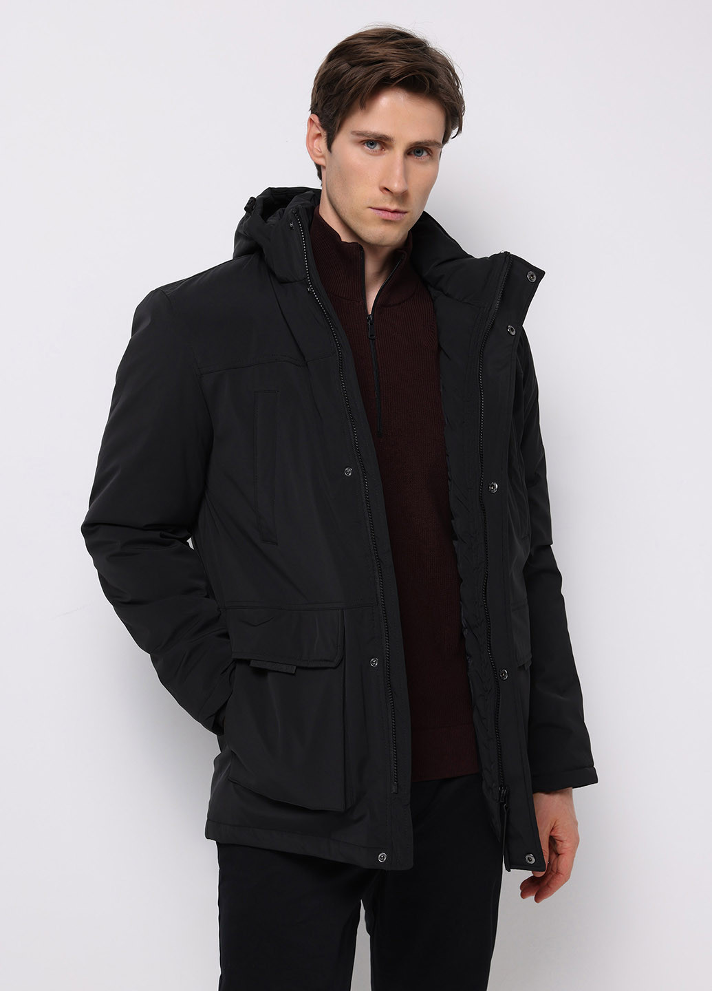 Черная зимняя куртка Colin's