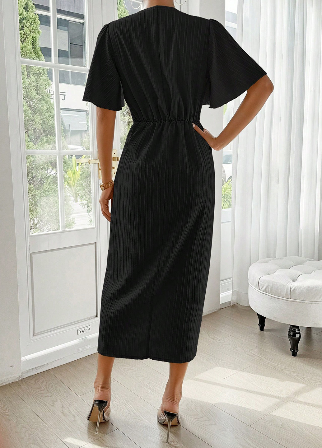 Черное кэжуал платье на запах SHEIN однотонное