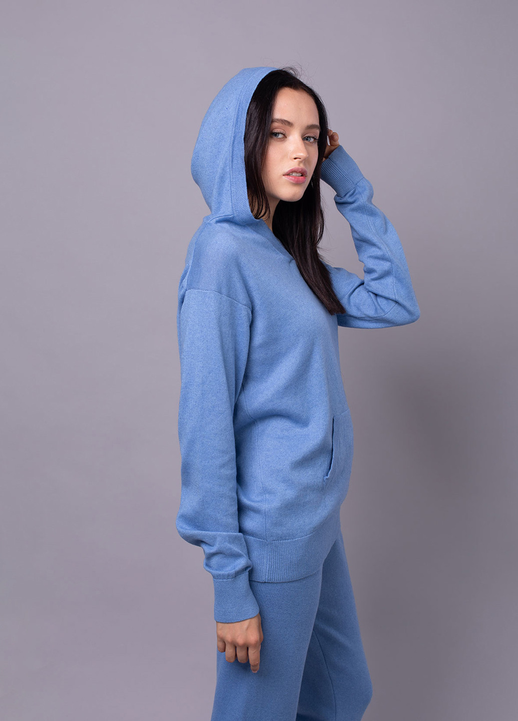 Голубой демисезонный свитер Viviami