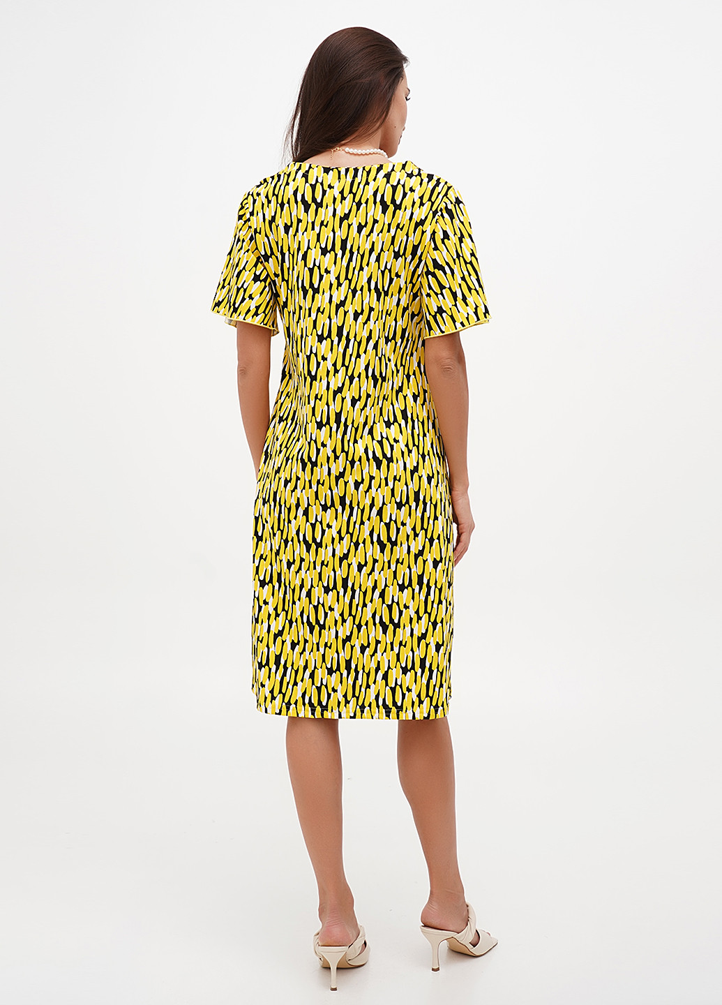 Гірчична кежуал сукня кльош Трикомир з абстрактним візерунком