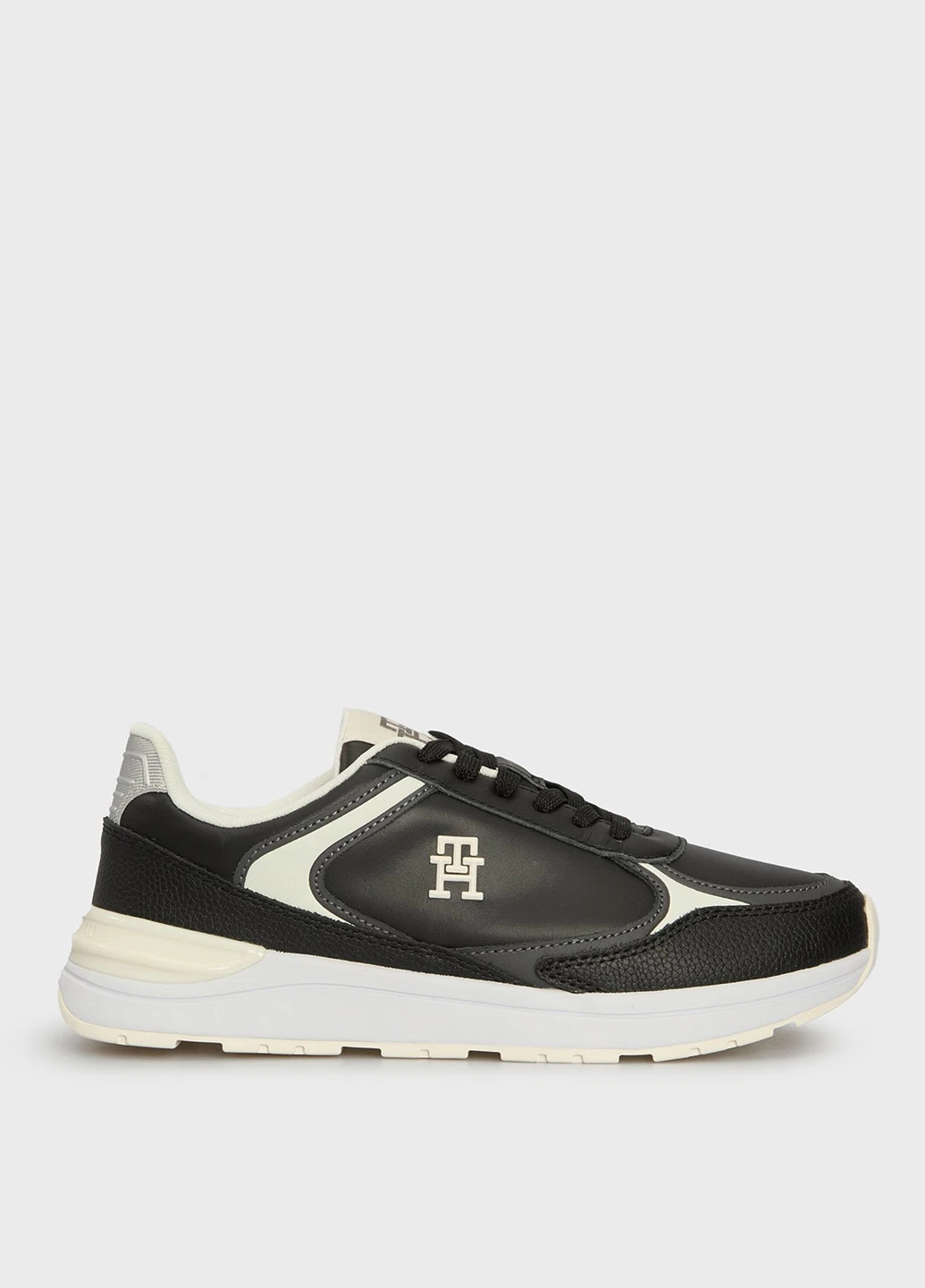 Кросівки Tommy Hilfiger чорні демісезони (347228288)