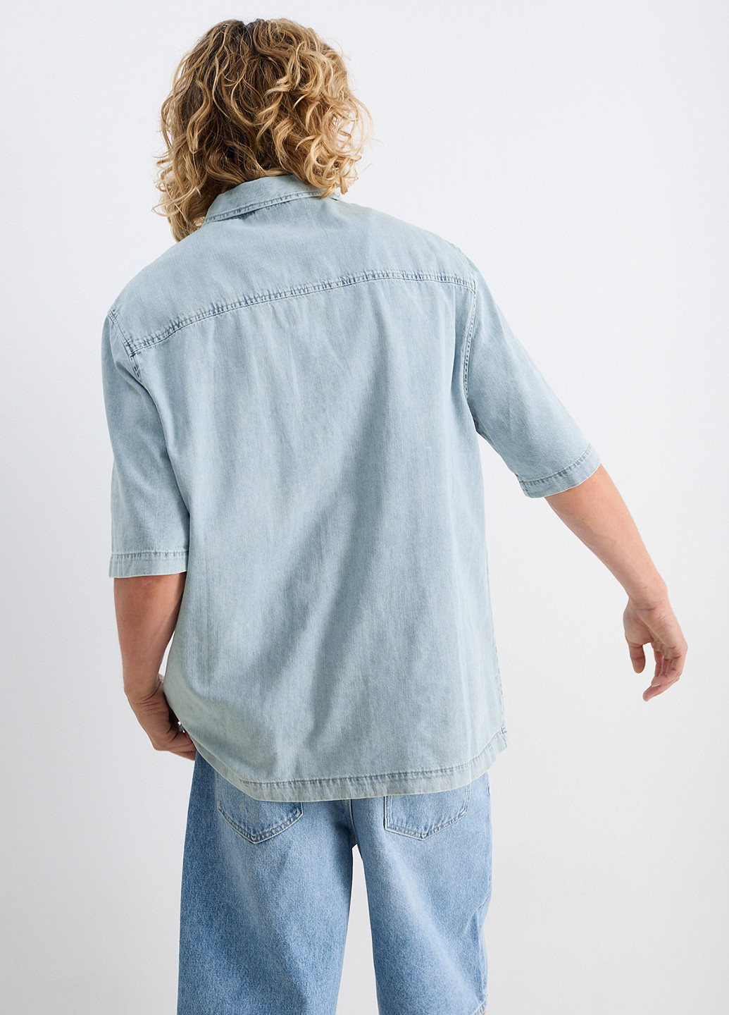 Голубой джинсовая рубашка однотонная C&A