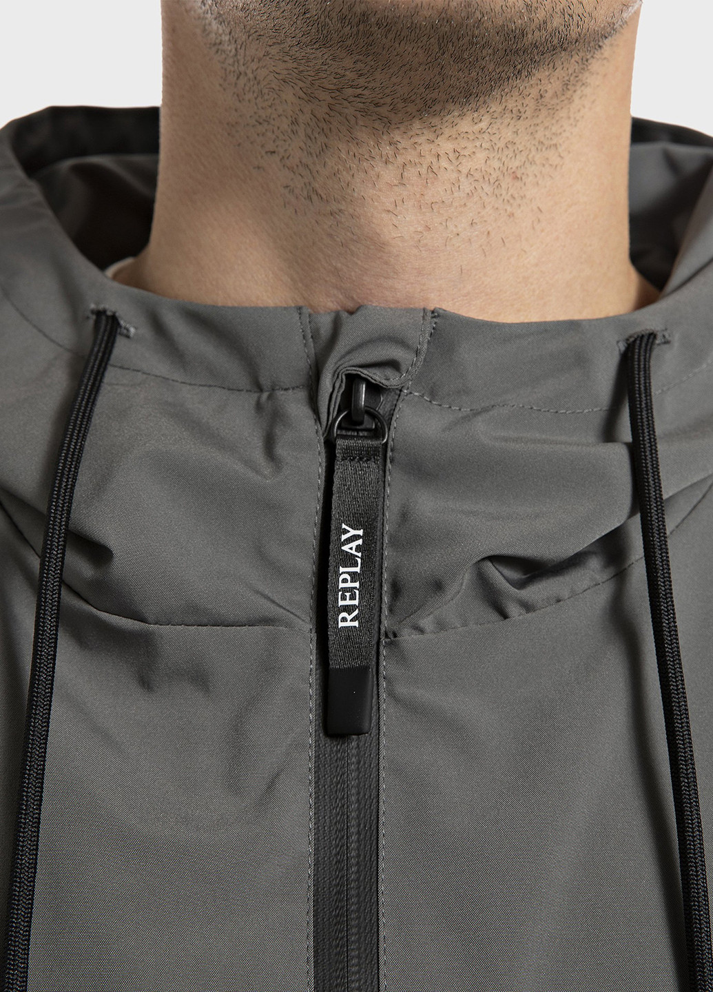 Сіра демісезонна вітровка Replay