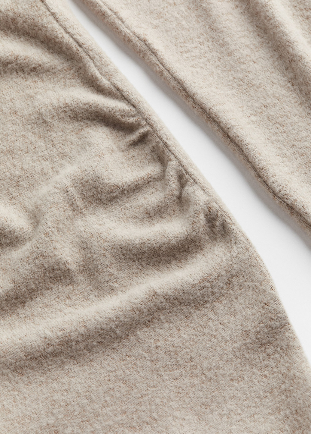 Бежевый демисезонный пуловер для беременных джемпер H&M