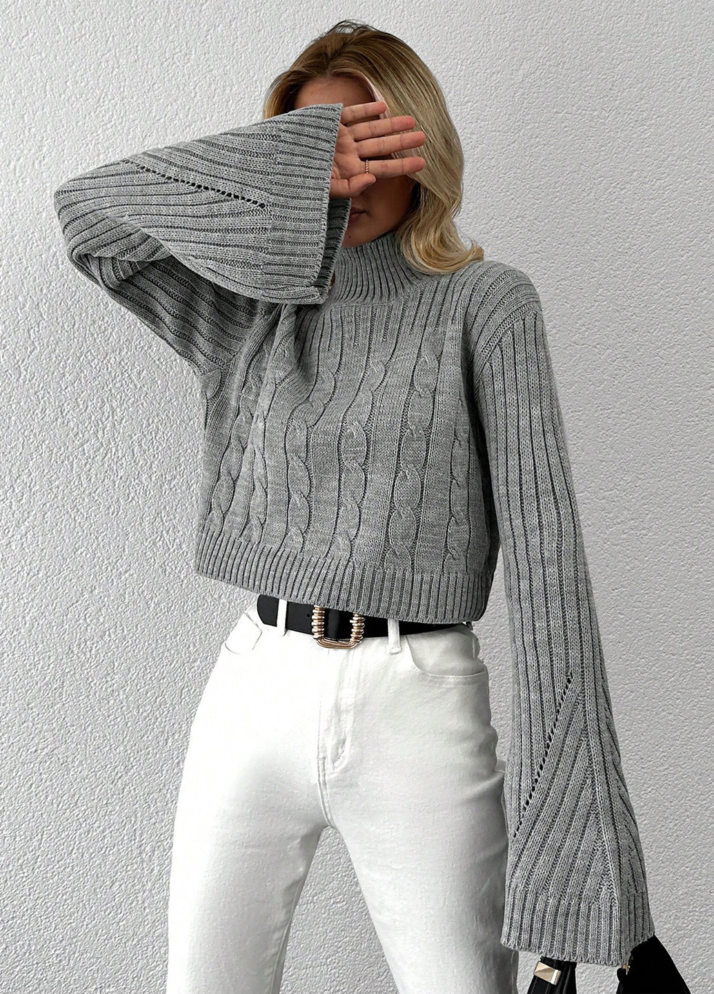 Сірий демісезонний светр SHEIN