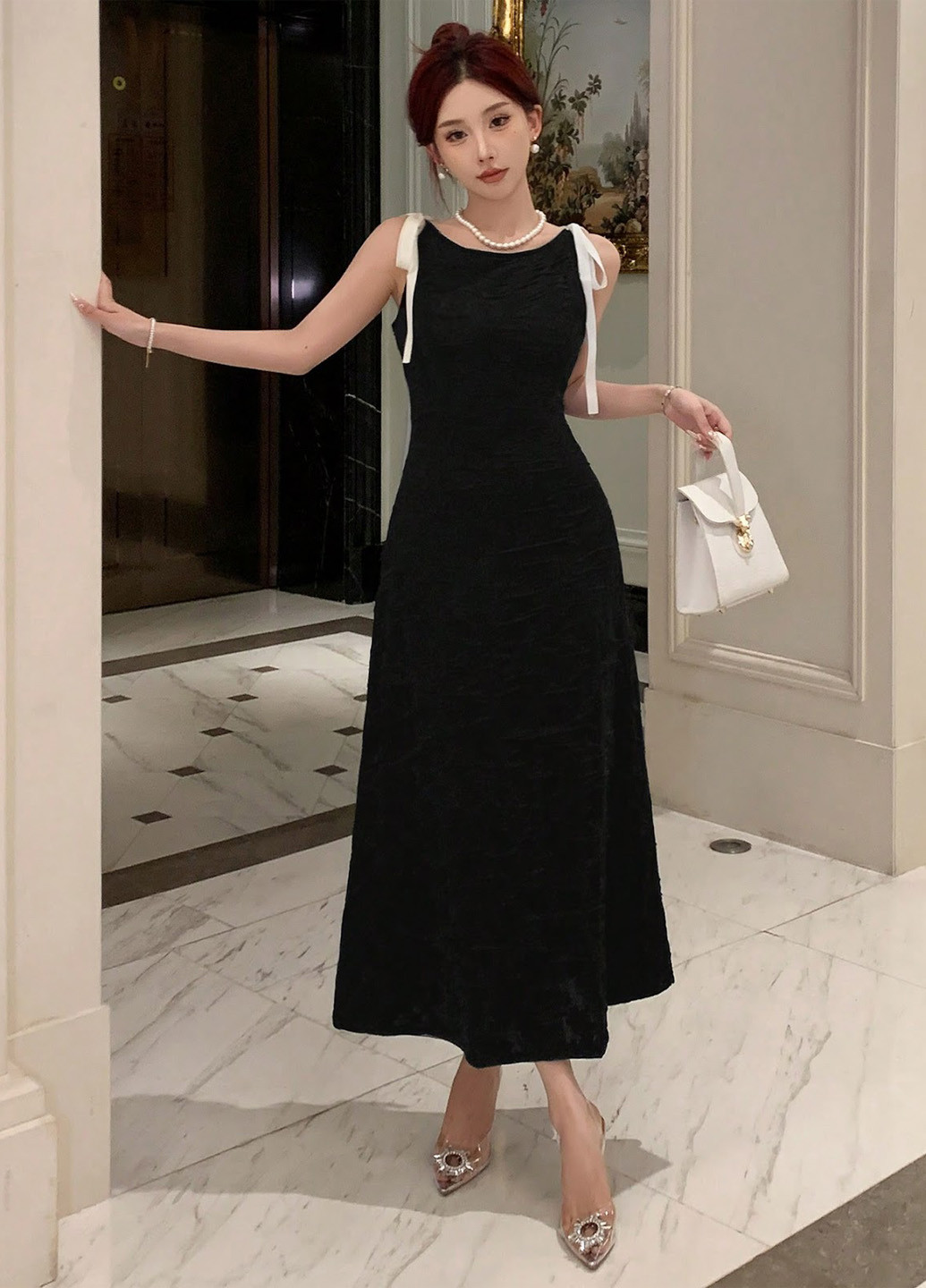 Черное коктейльное, деловое платье клеш, с открытой спиной SHEIN однотонное