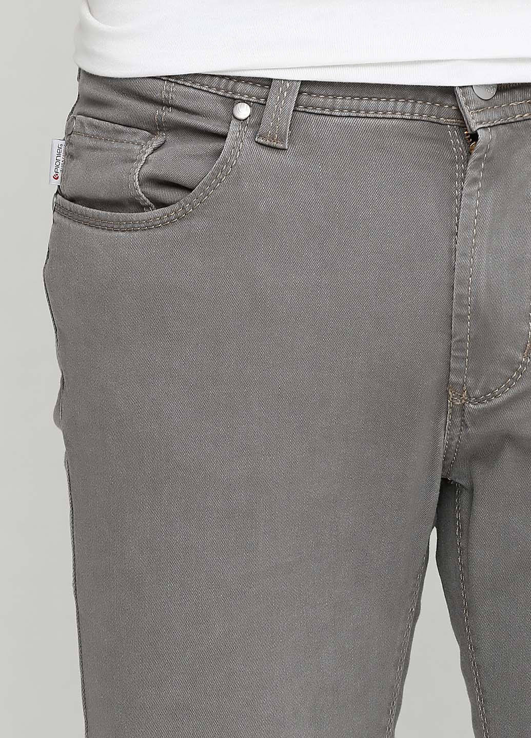 Серые джинсы Pioneer