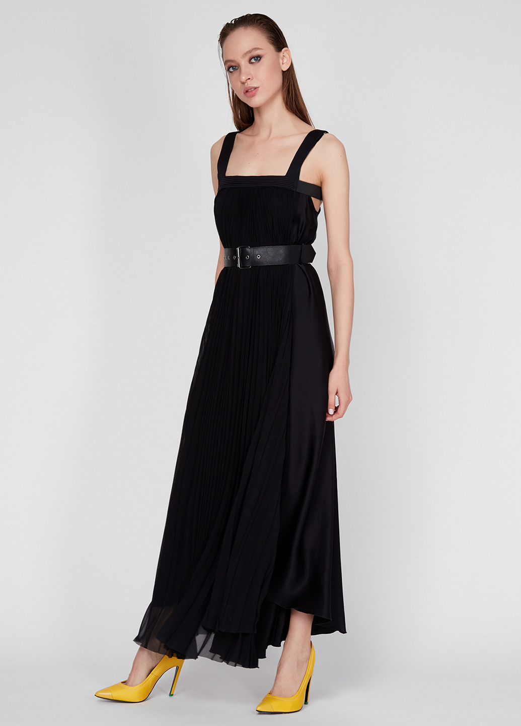Чорна кежуал плаття, сукня з відкритою спиною, плісована, кльош Diesel однотонна