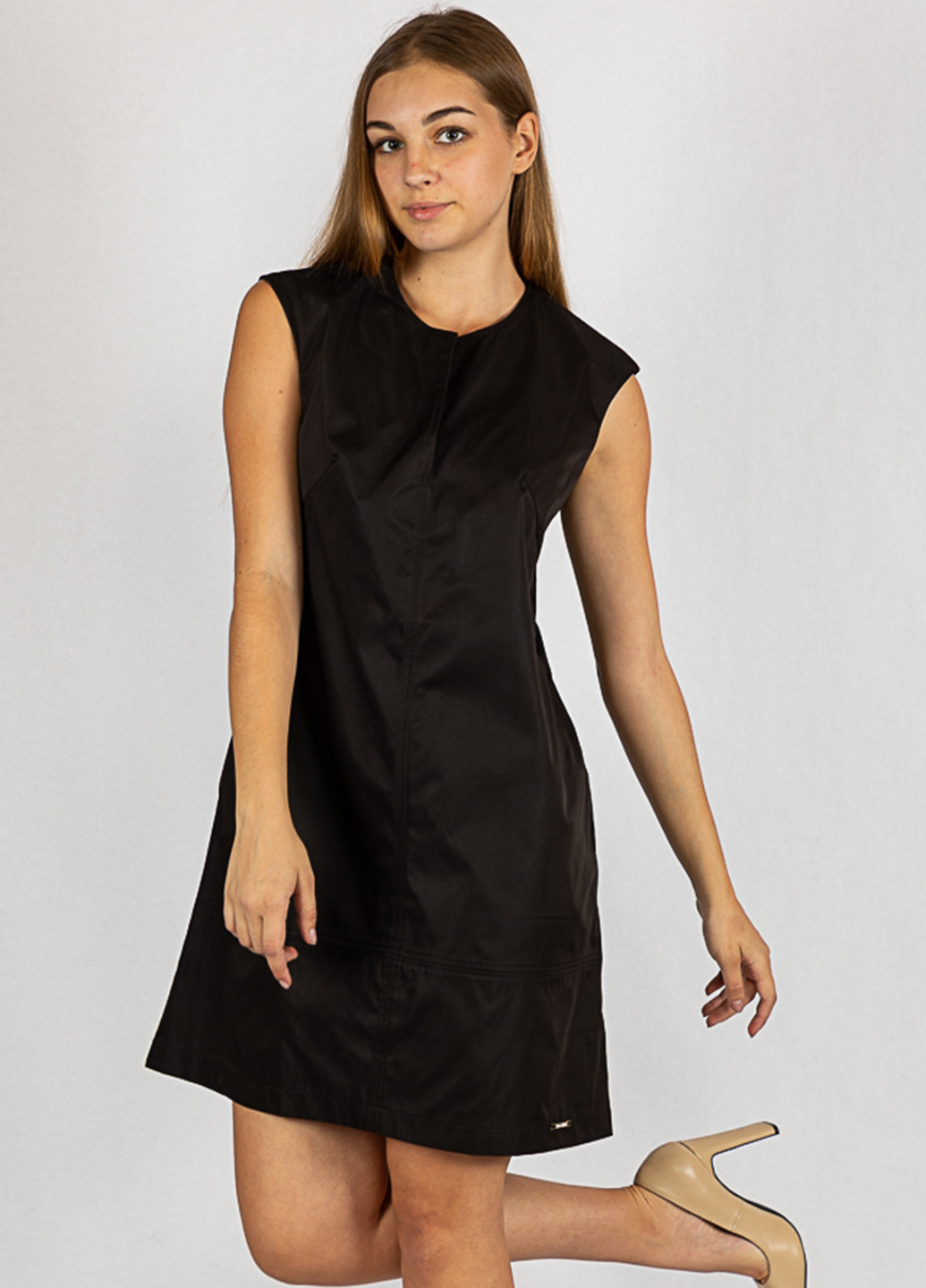 Черное кэжуал платье а-силуэт Time of Style однотонное