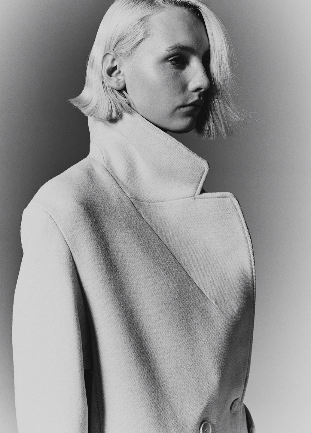 Светло-бежевое демисезонное Пальто двубортное H&M