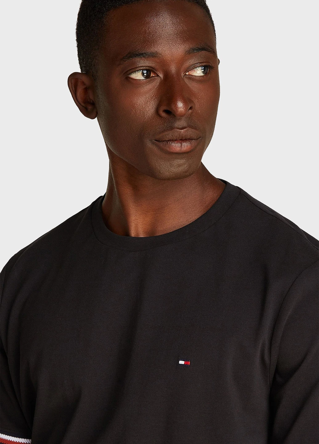 Черная футболка Tommy Hilfiger