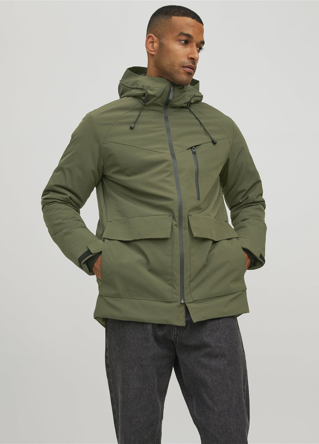 Оливкова (хакі) демісезонна куртка Jack & Jones