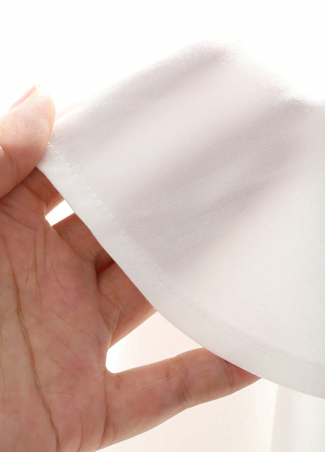 Белая блуза на запах SHEIN