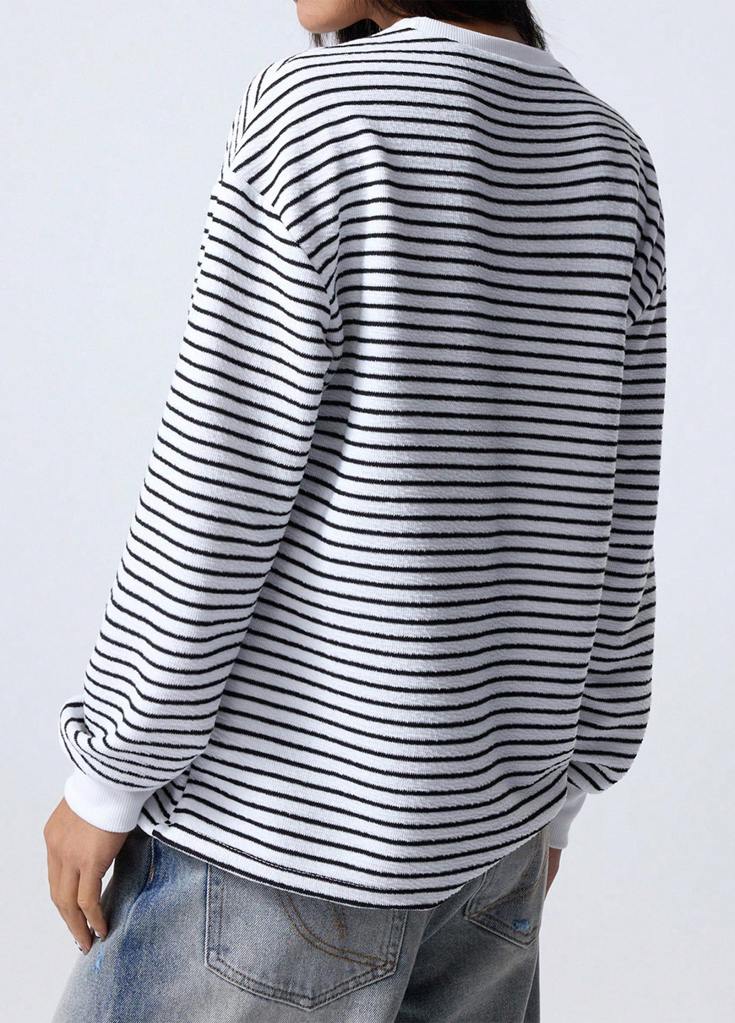 Черно-белый свитшот SHEIN полоска без декора (333366197)