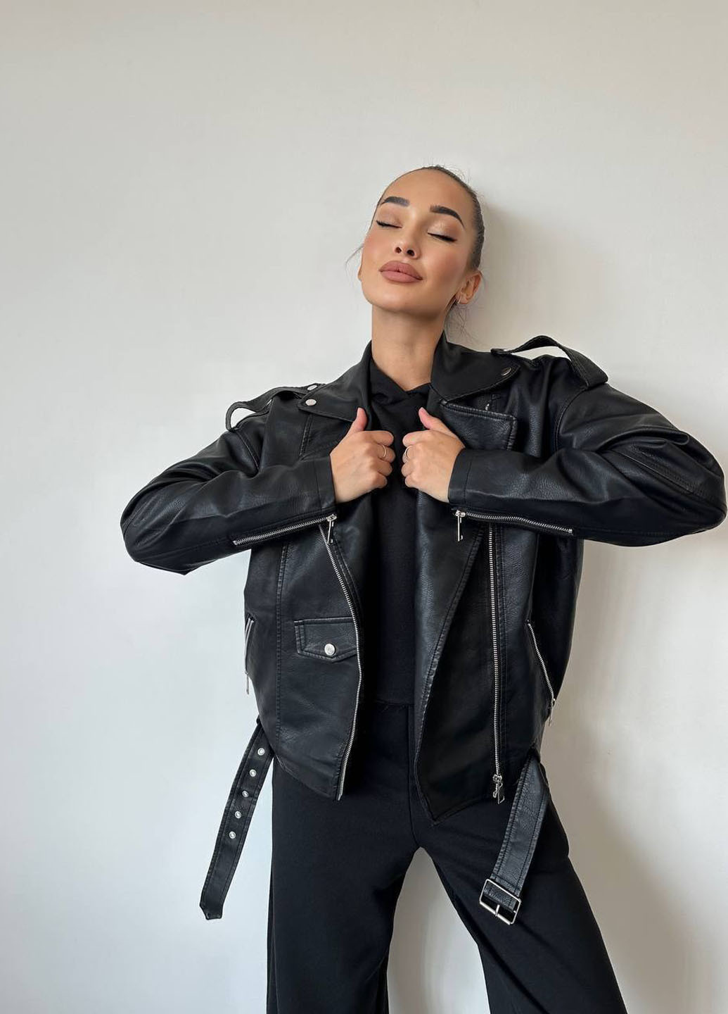 Чорна демісезонна куртка косуха No Brand