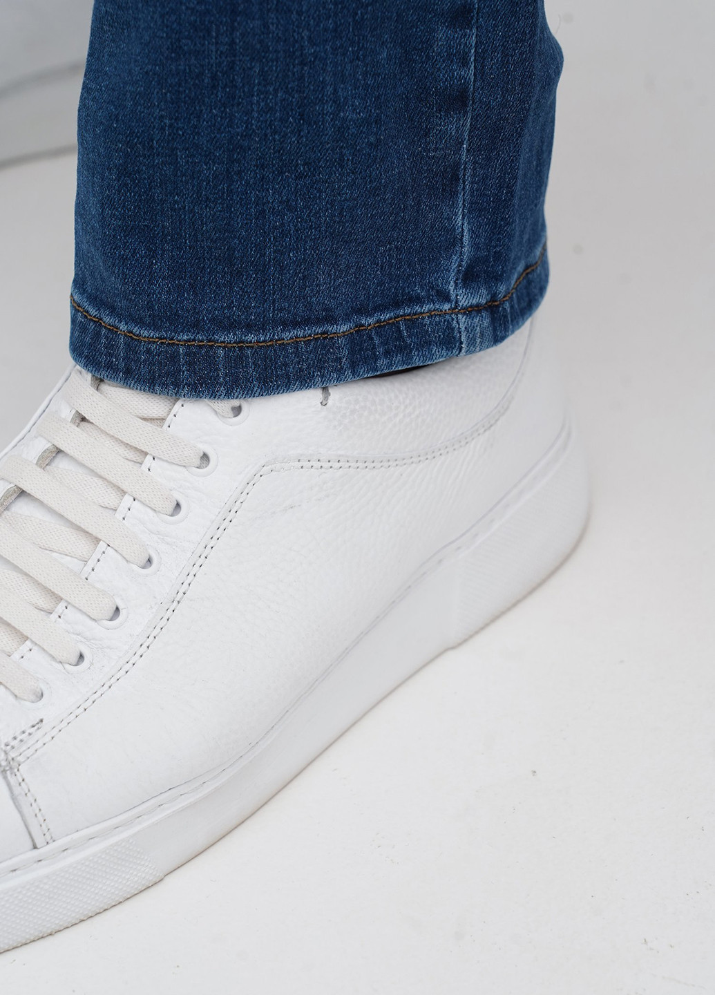 Темно-синие демисезонные прямые джинсы Trend Collection