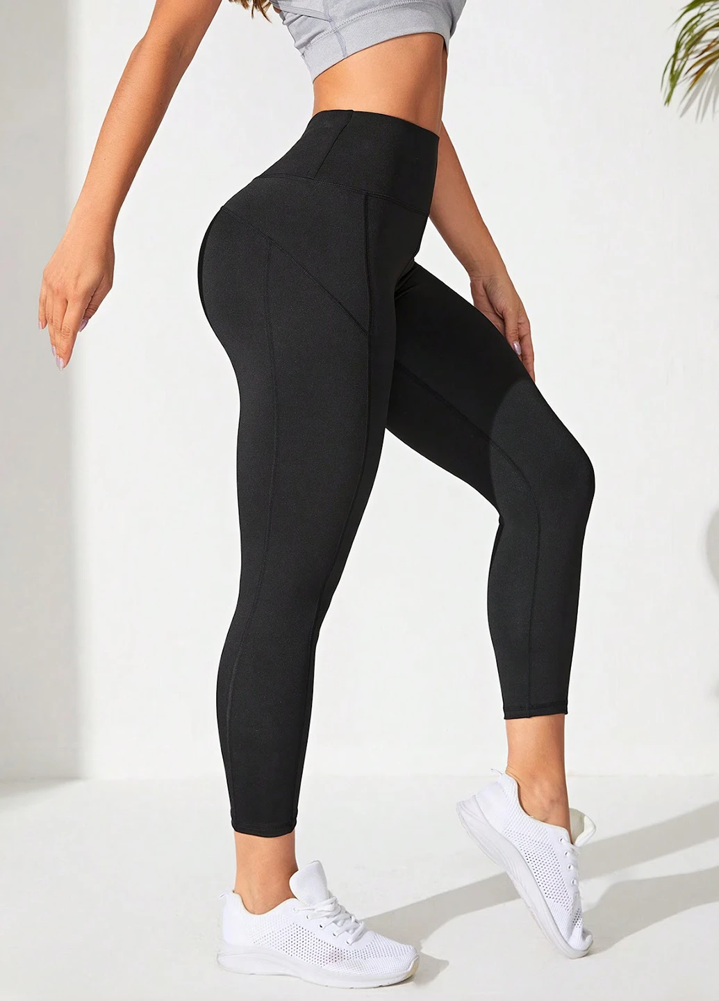 Черные демисезонные леггинсы SHEIN