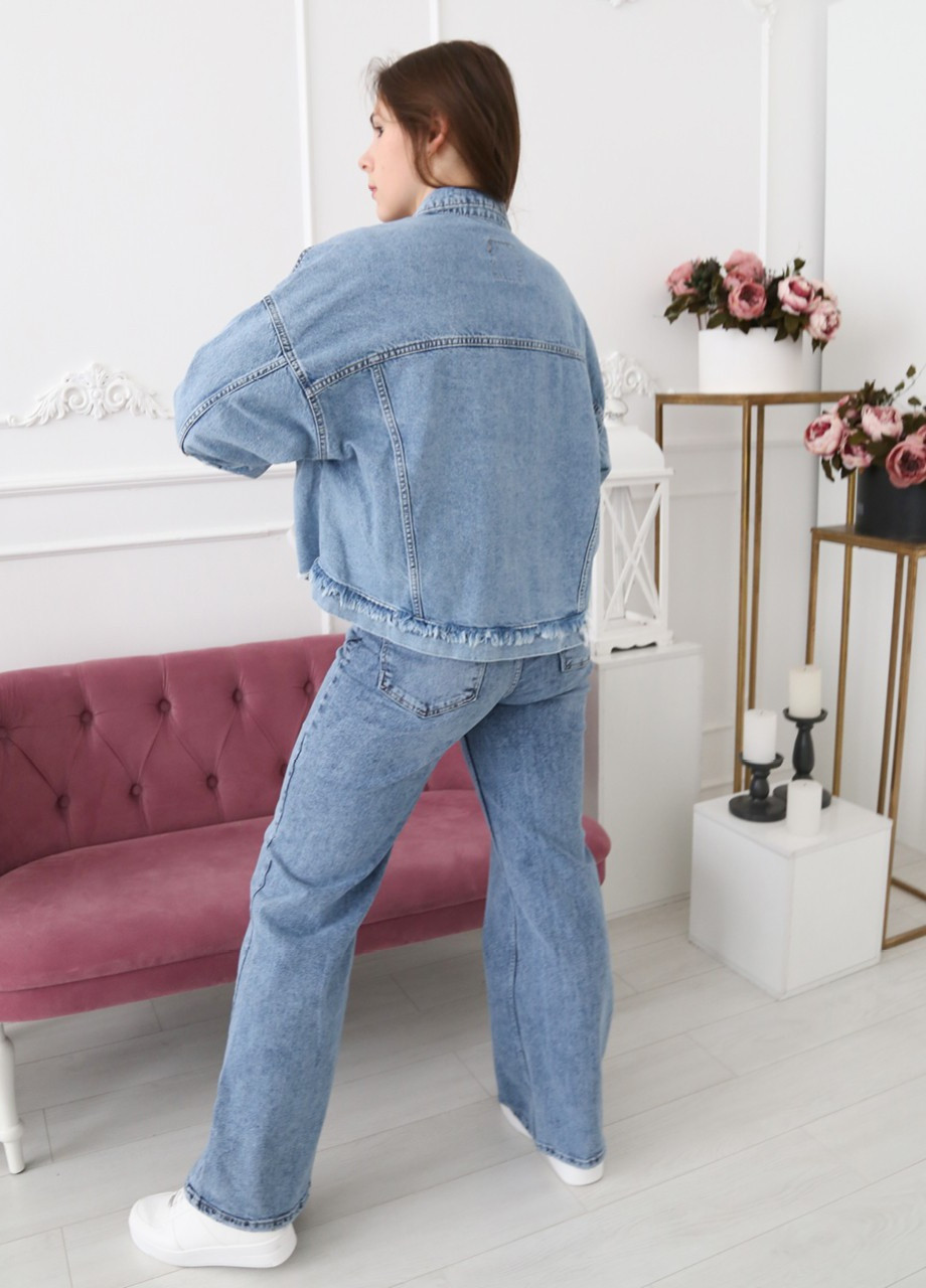 Блакитна демісезонна джинсова куртка жіноча блакитна коротка широка Sherocco Свободная