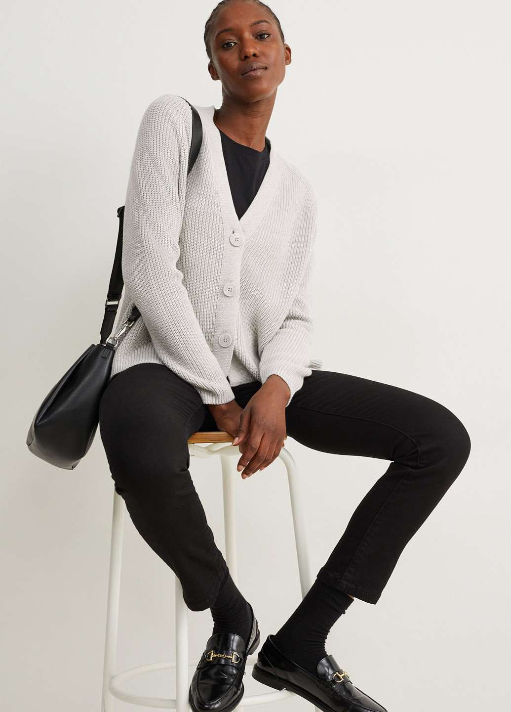 Светло-серый демисезонный кардиган C&A