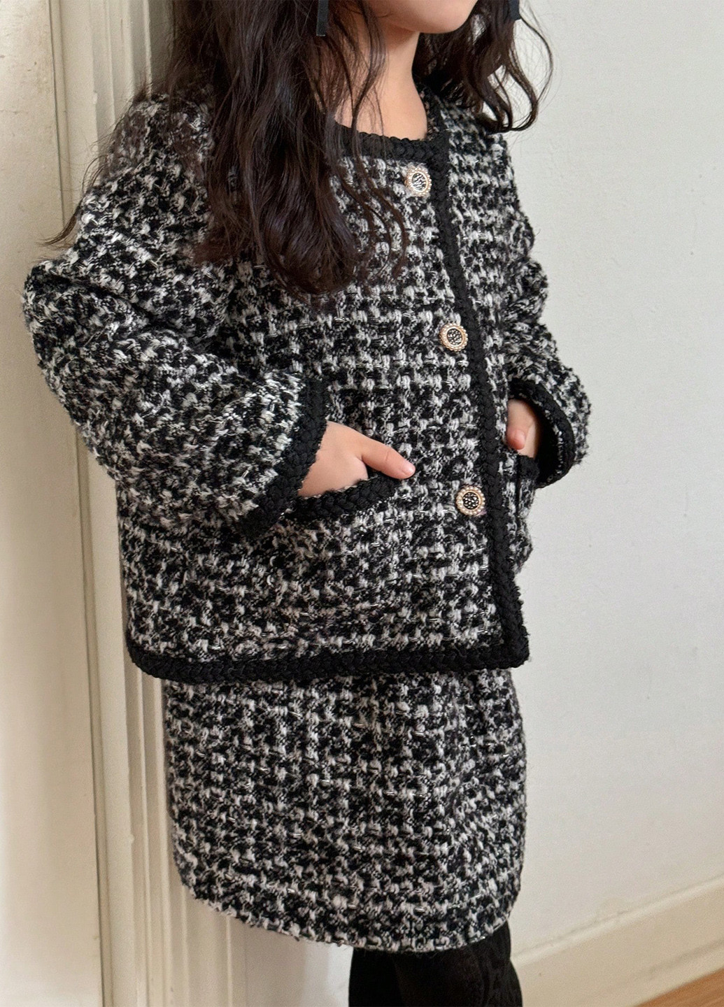 Черно-белый зимний костюм (кофта, юбка) юбочный SHEIN