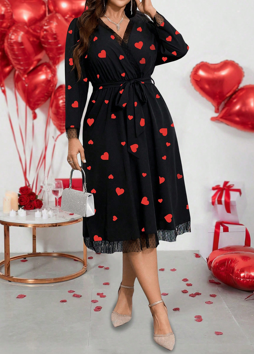 Черное кэжуал платье а-силуэт SHEIN сердечки