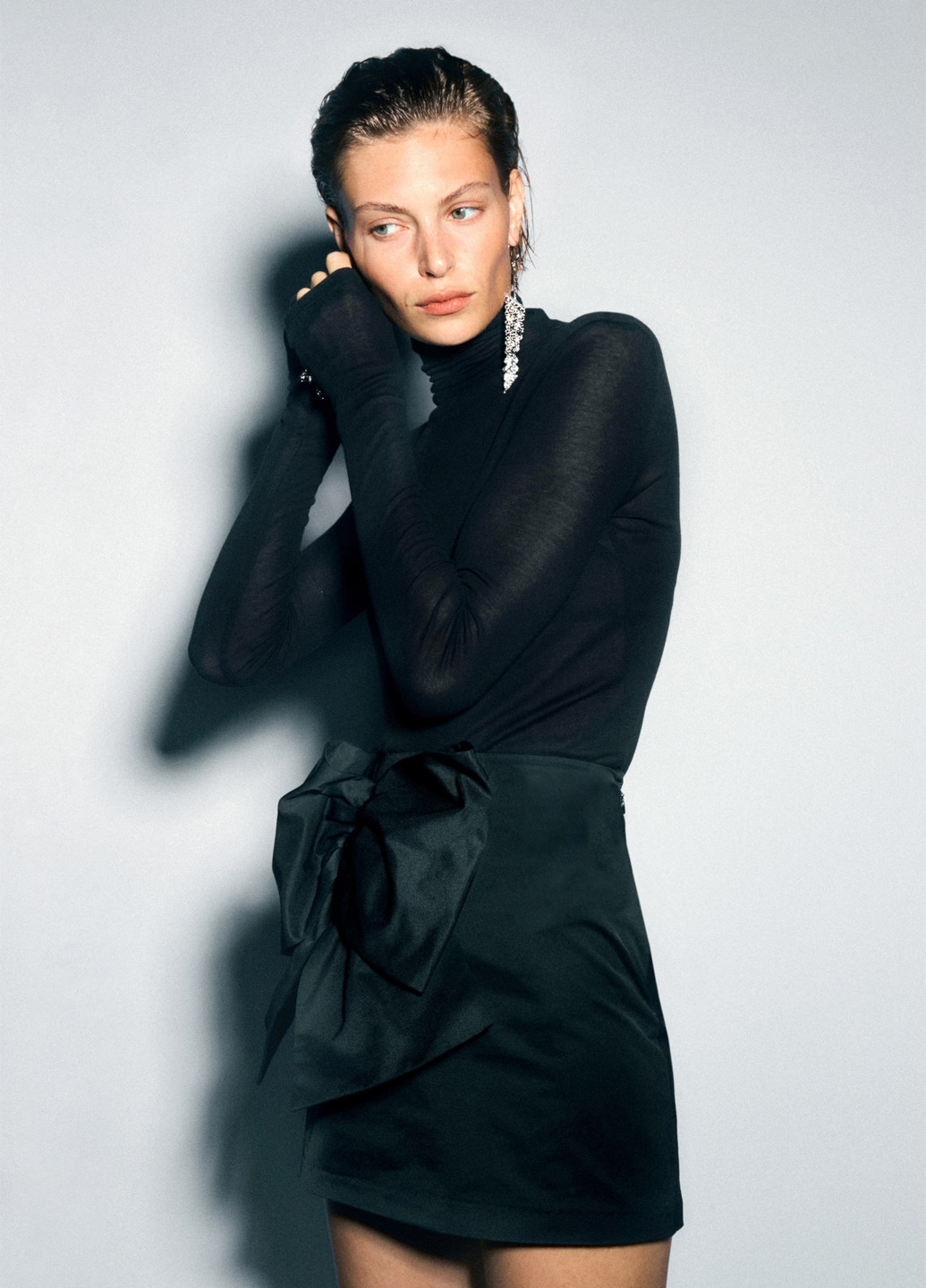 Черная коктейльный, вечерний, кэжуал однотонная юбка H&M