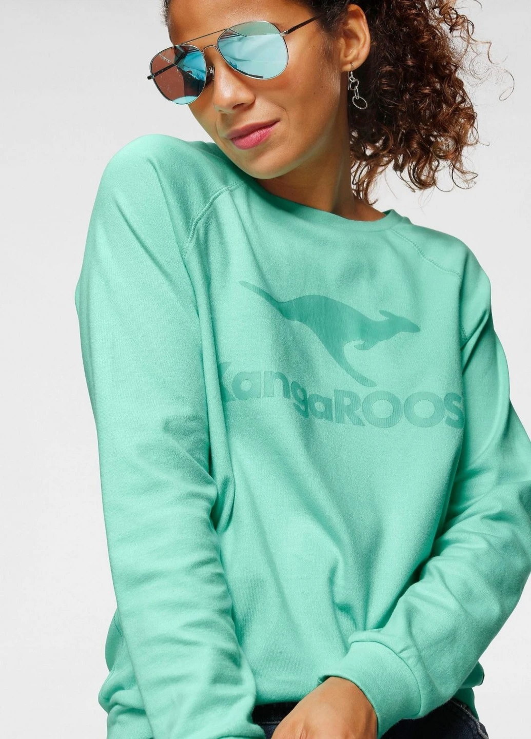 Зелений демісезонний светр Kangaroos