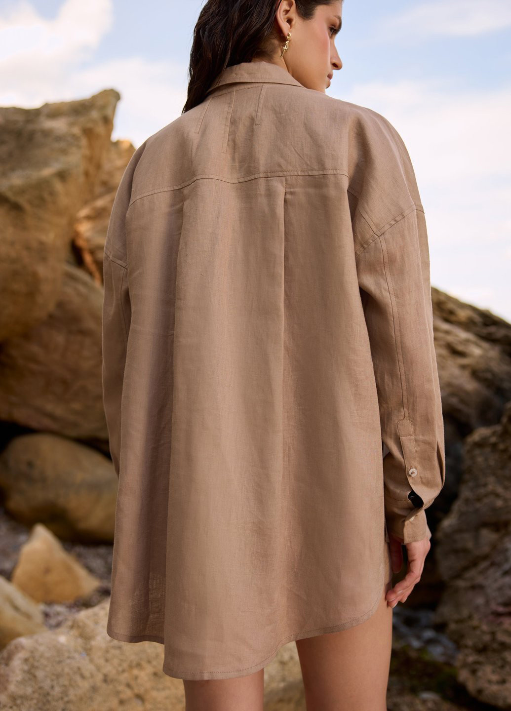 Коричневая кэжуал рубашка однотонная Gepur