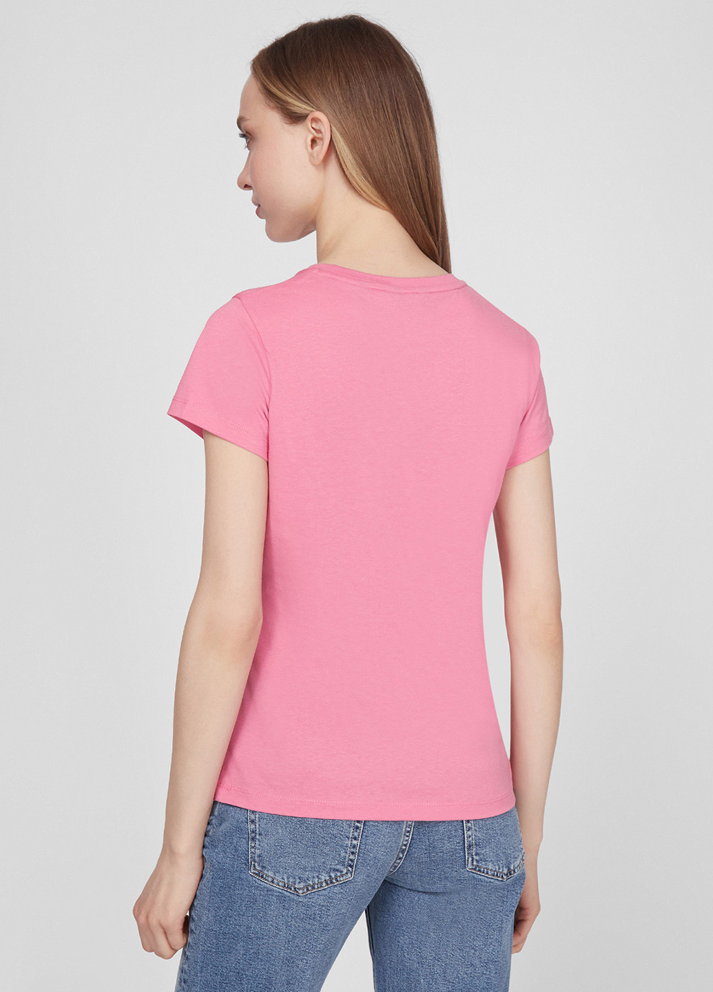 Розовая летняя футболка Gant