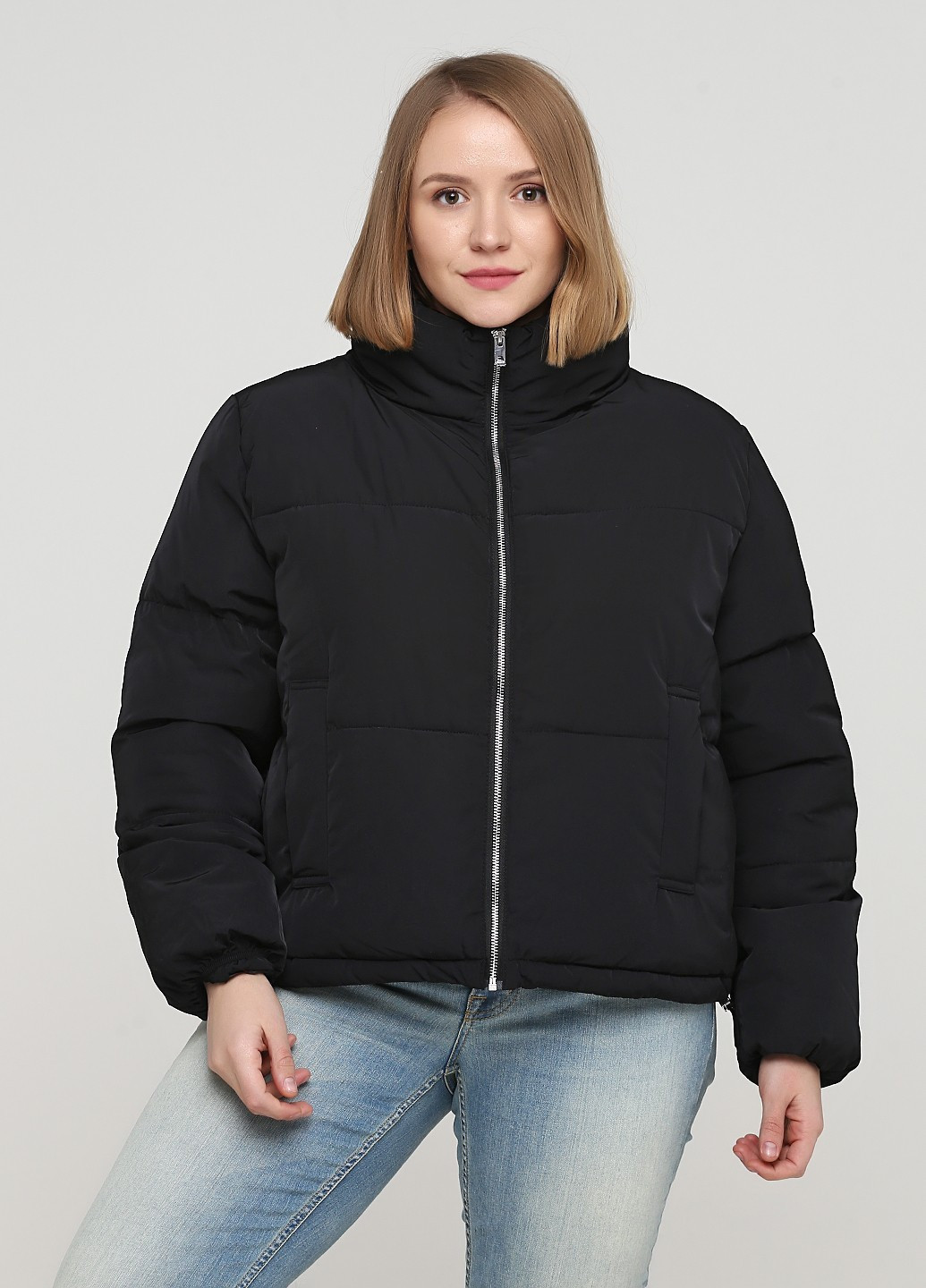 Черная демисезонная куртка H&M