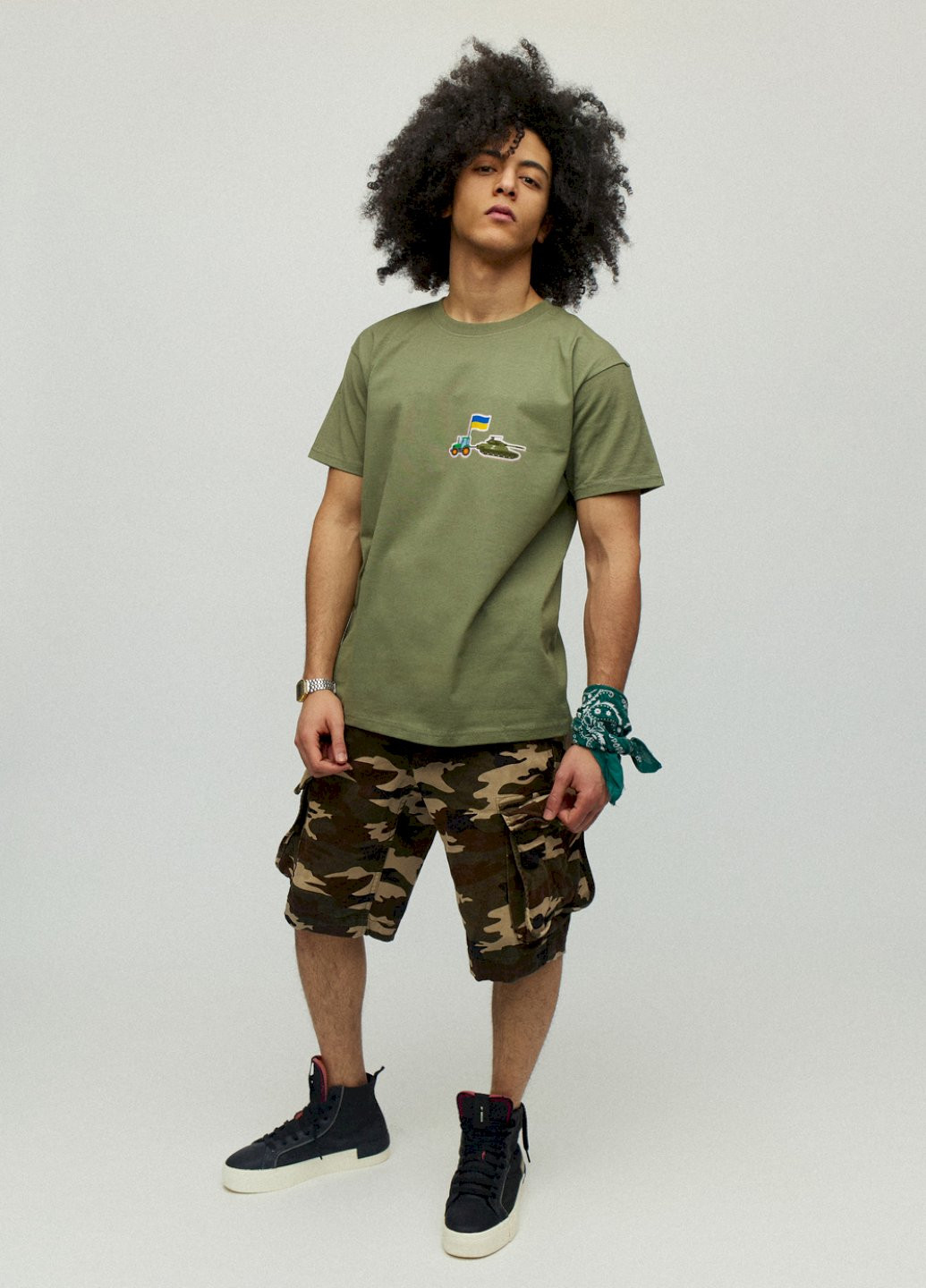 Хаки (оливковая) футболка мужская basic YAPPI