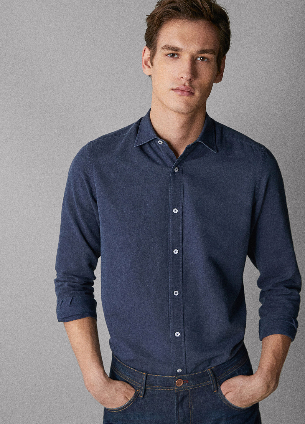Синяя кэжуал рубашка однотонная Massimo Dutti