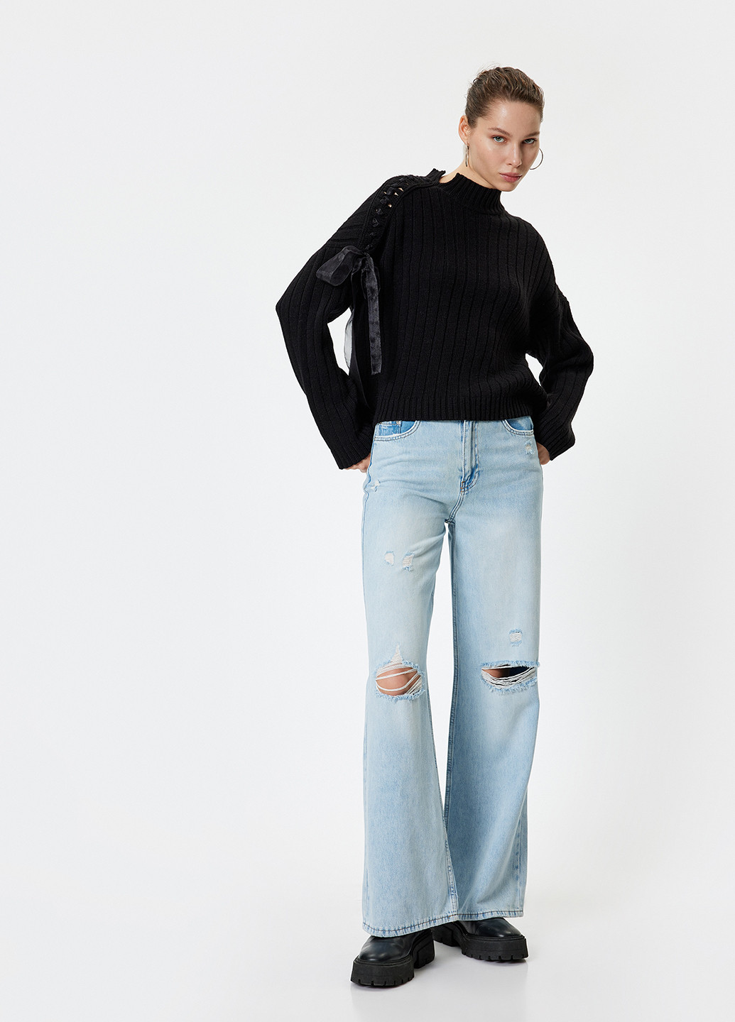 Черный демисезонный свитер KOTON