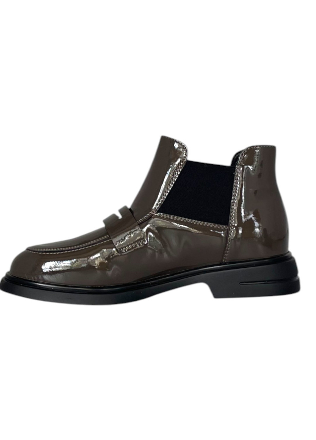 Осенние ботинки челси Melanda.M лаковые, с пряжкой