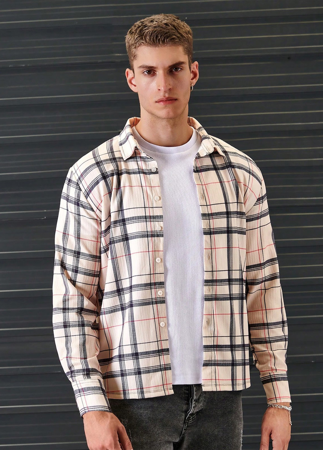 Светло-бежевая кэжуал рубашка в клетку SHEIN
